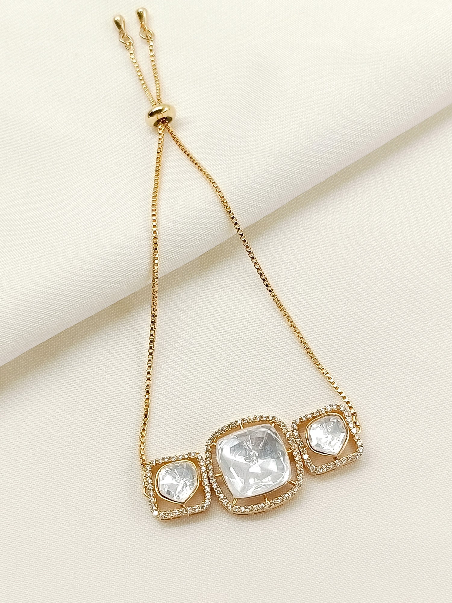 Ikshita White Kundan Bracelet