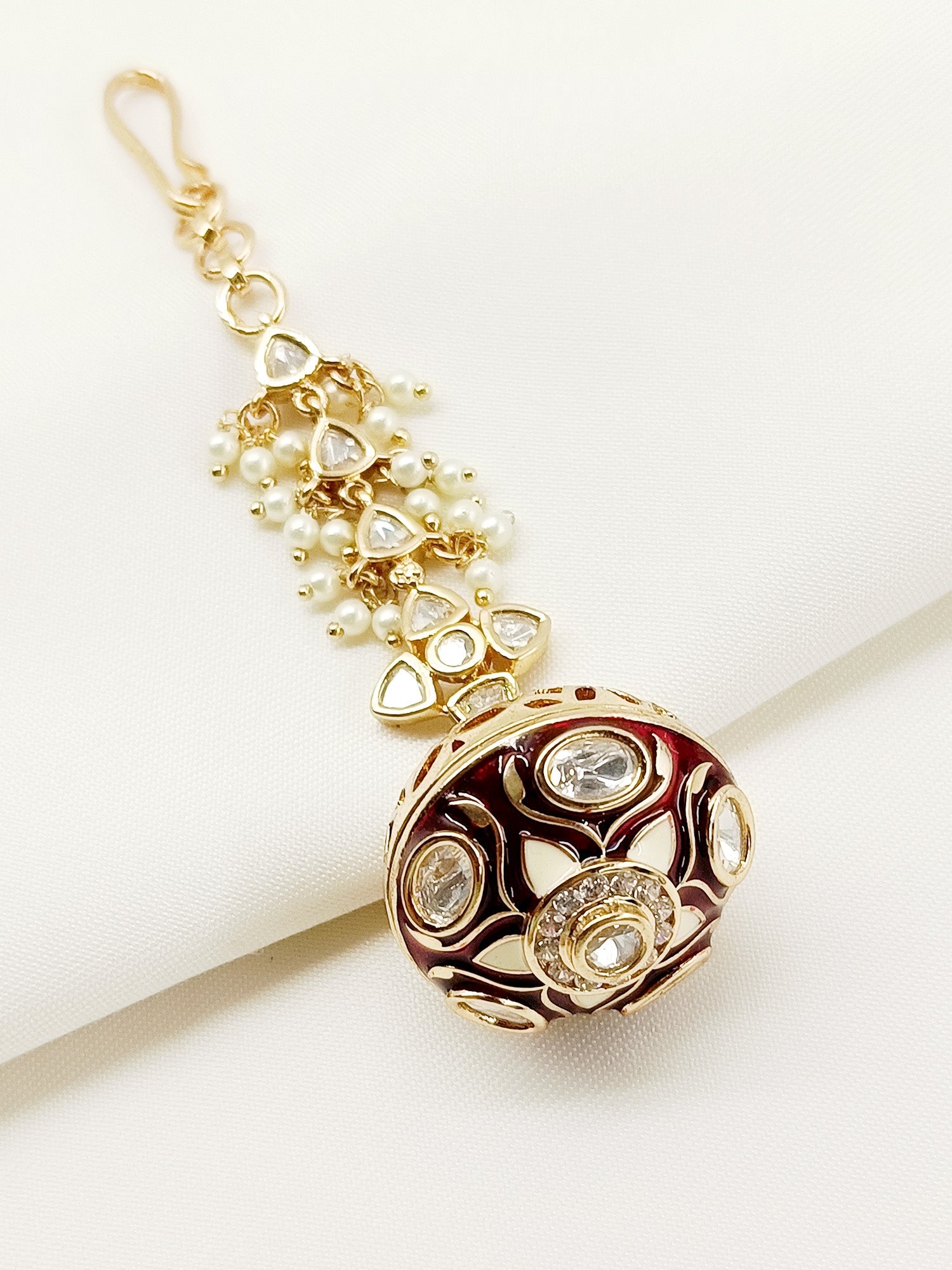 Abigail Maroon Kundan Borla