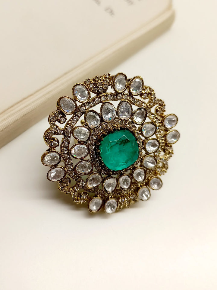 Vaani Emerald Victorian Finger Ring, an exquisite piece of jewelry with intricate green gemstone details and intricate Victorian design, perfect for special occasions and elegant events