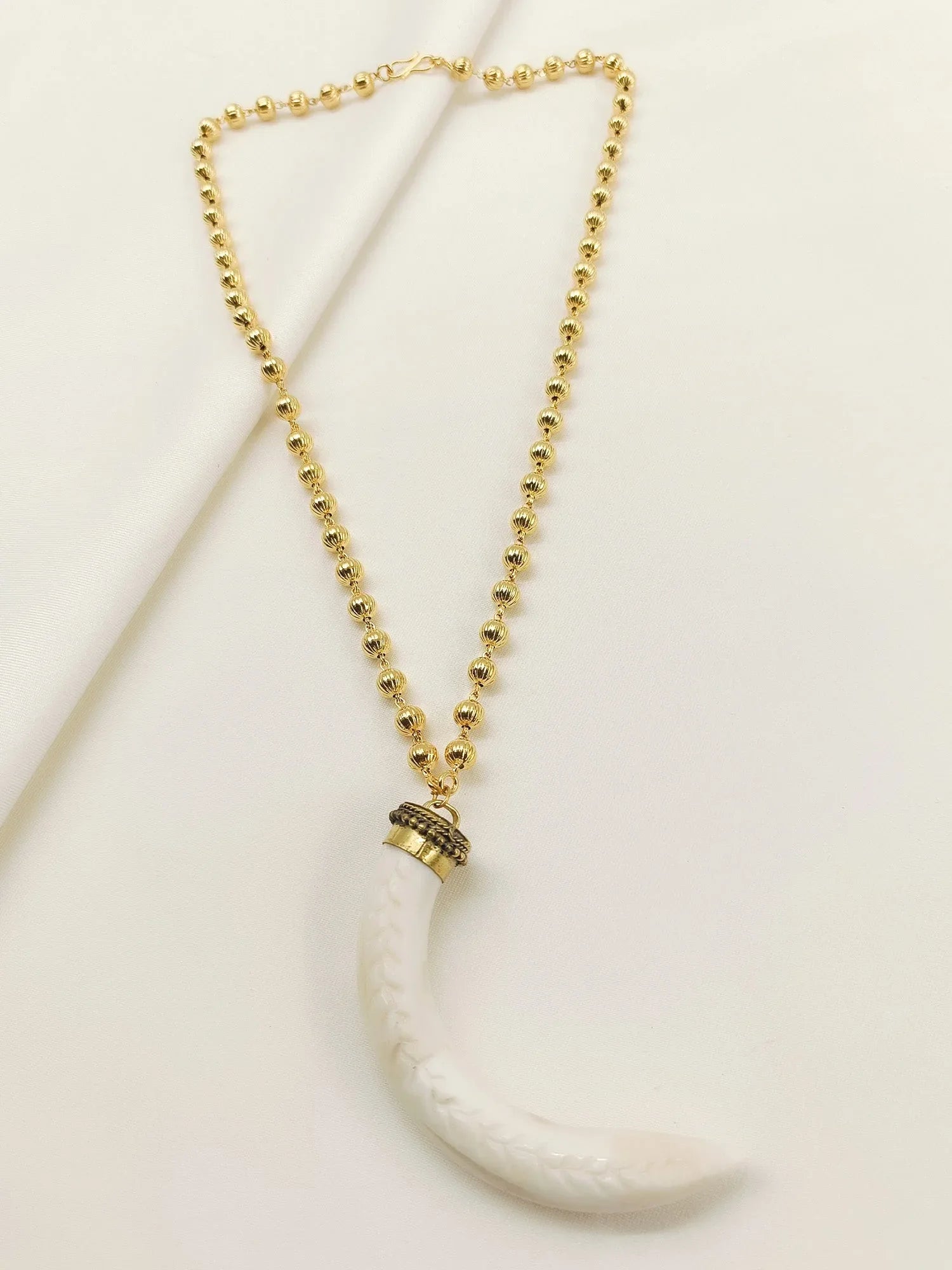 Rumayna White Bone Men's Neckpiece