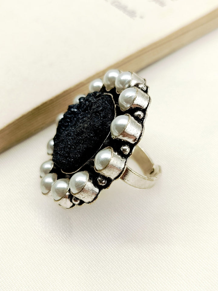 Roha Charcoal Oxidized Finger Ring