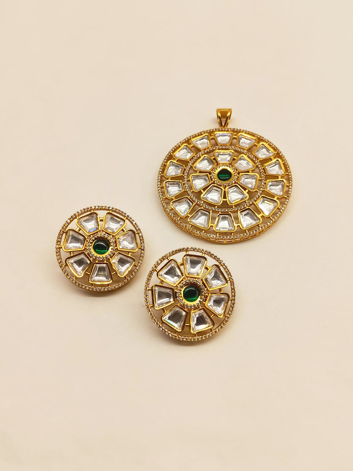 Vaishvi Green Kundan Round Pendant Set