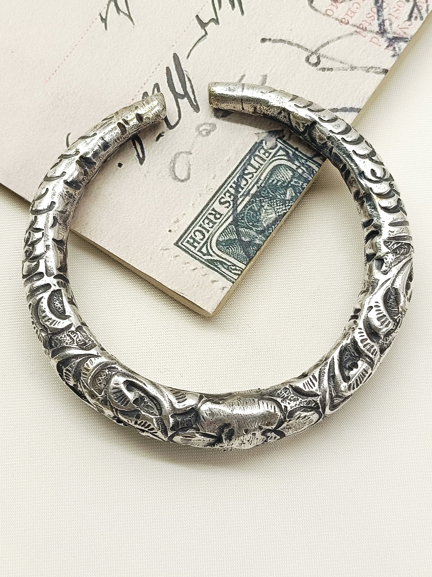 Yeliz Plain Oxidized Bracelet