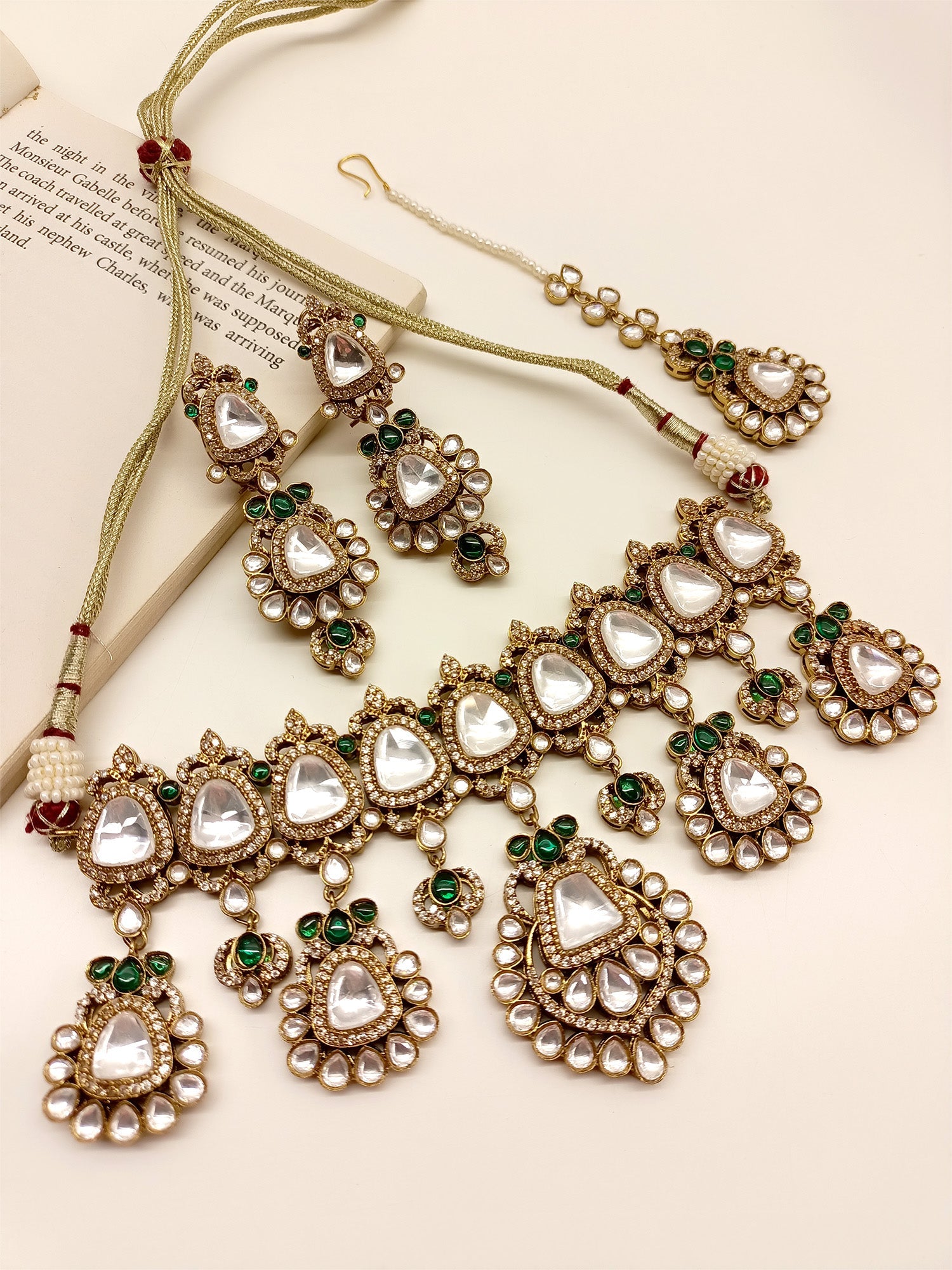 Devi Green Kundan Choker Set - qivii