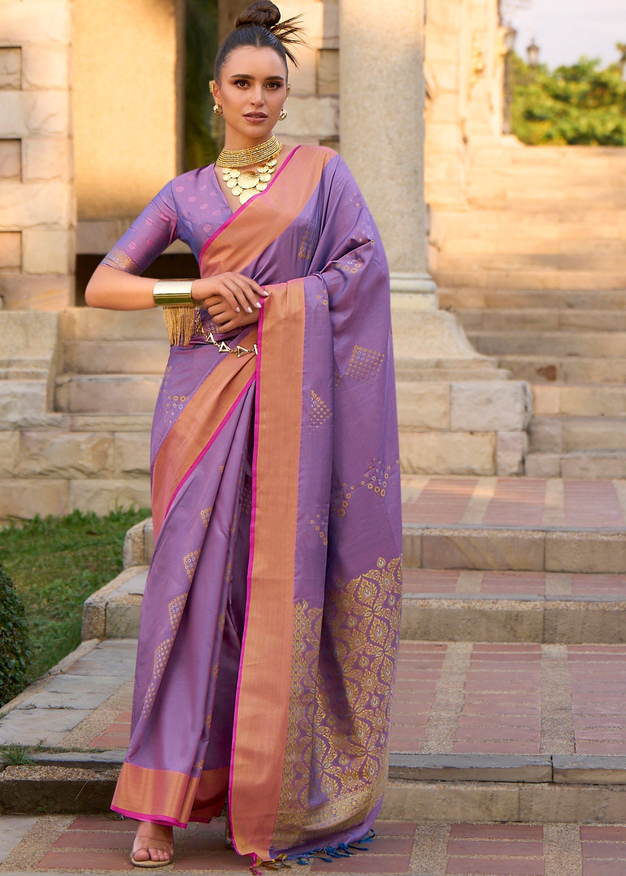 Violet Handloom Weaving Satin Silk Saree - qivii