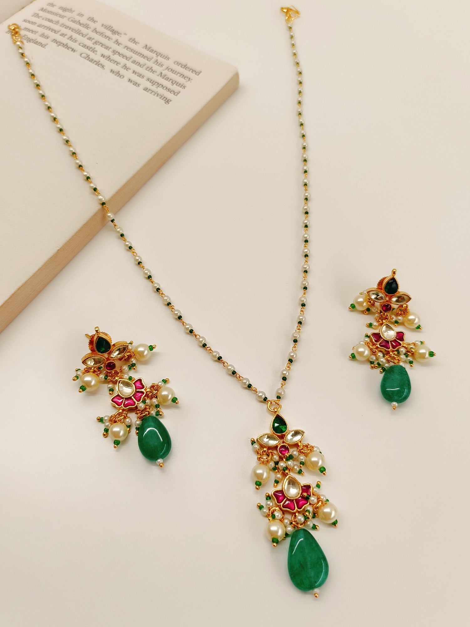 Ravalee M & G Kundan Pendant Set - qivii