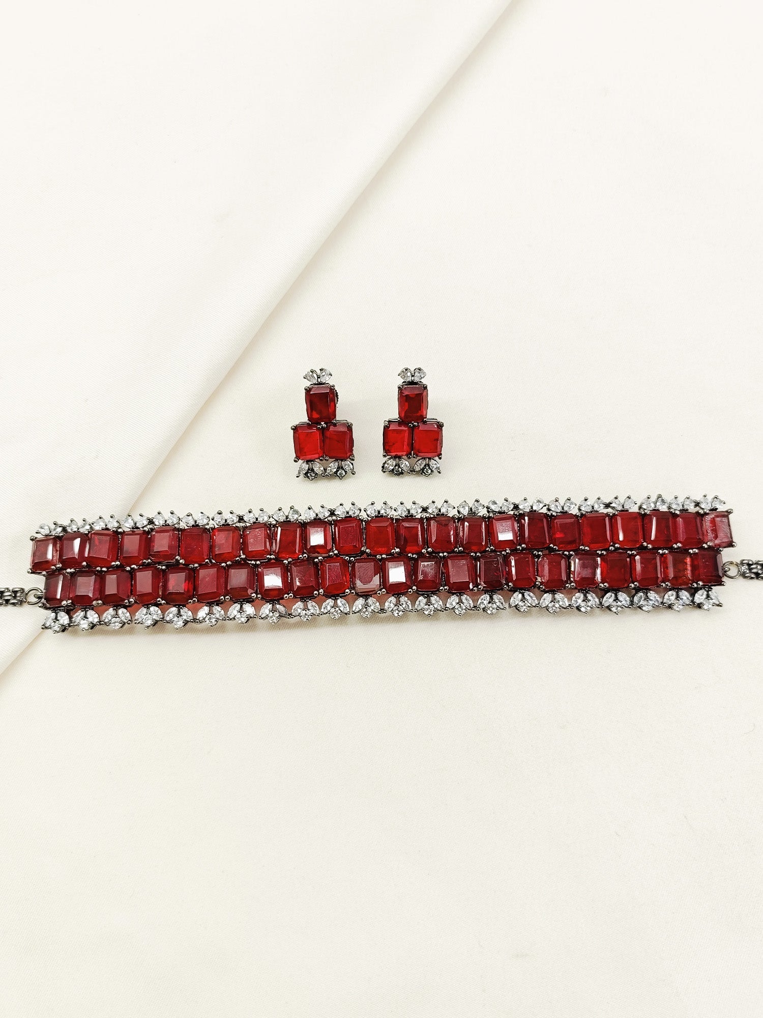 Indra Maroon Victorian Choker Set