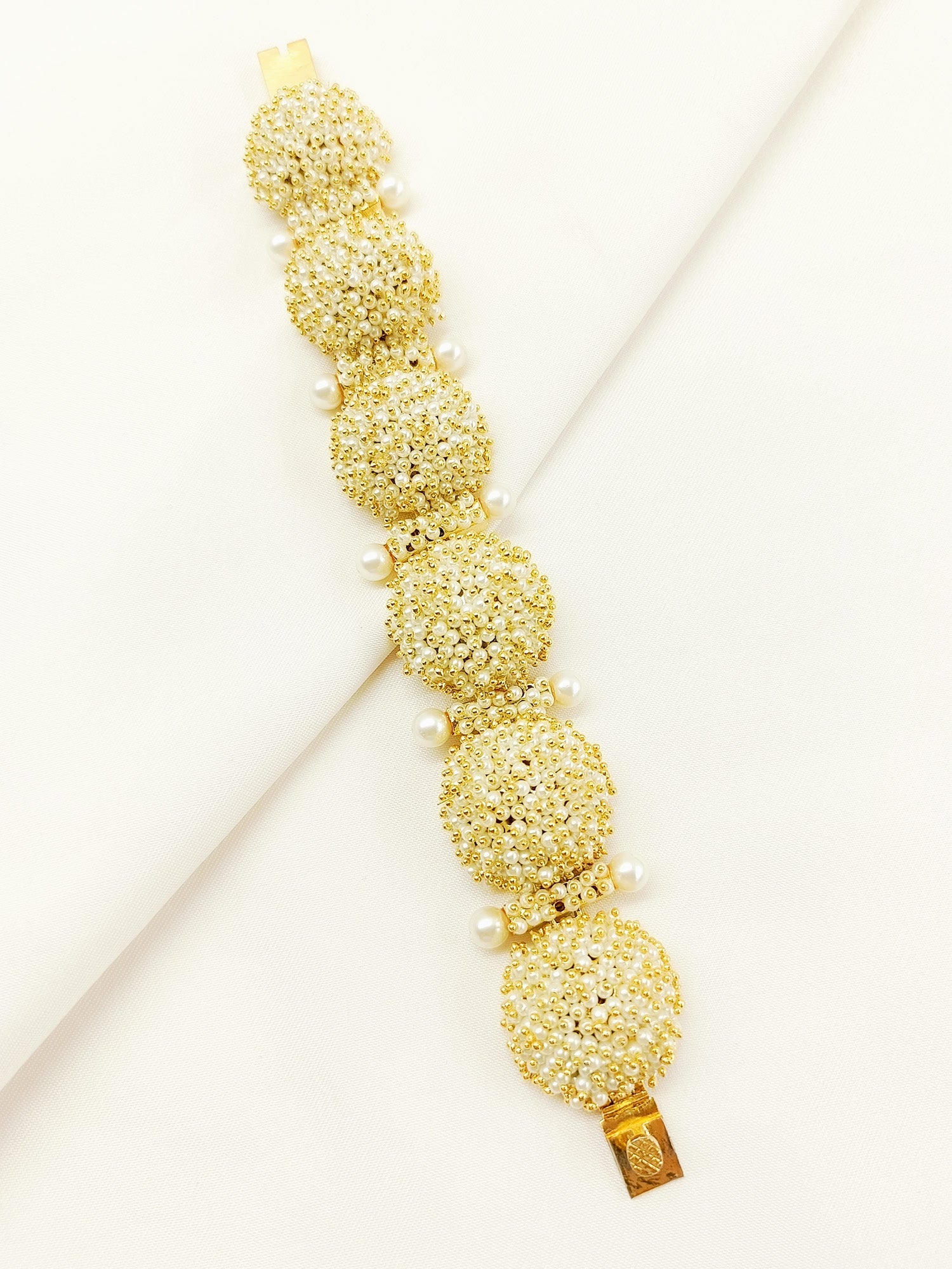 Shivi Cream Antique Bracelet