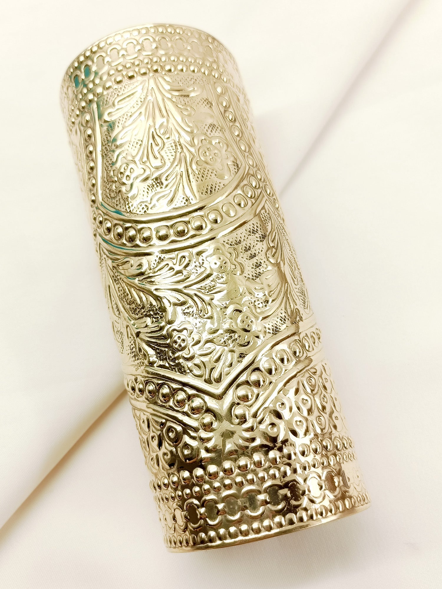 Helicoid Plain Oxidized Bracelet