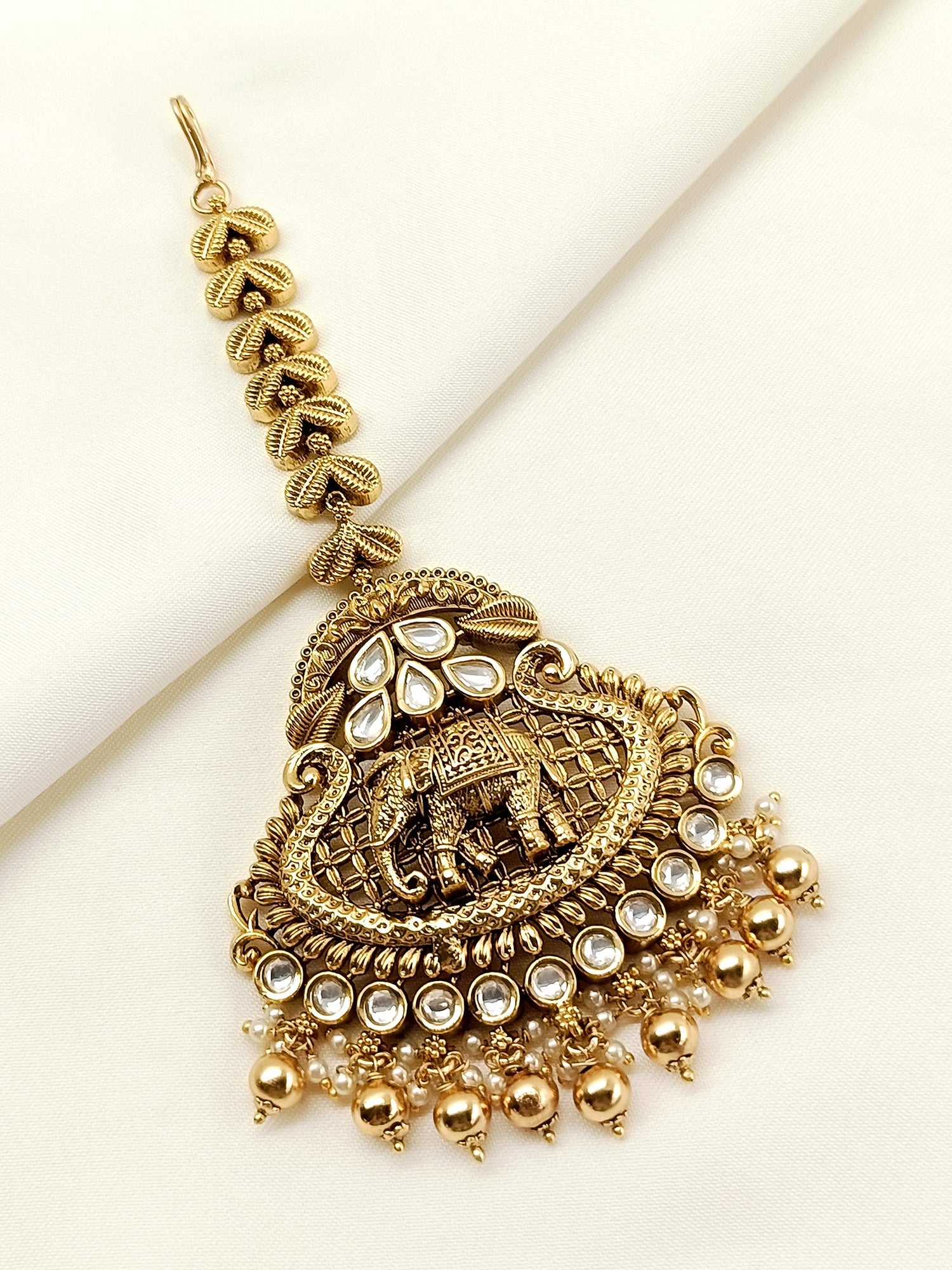 Anam White Antique Teeka