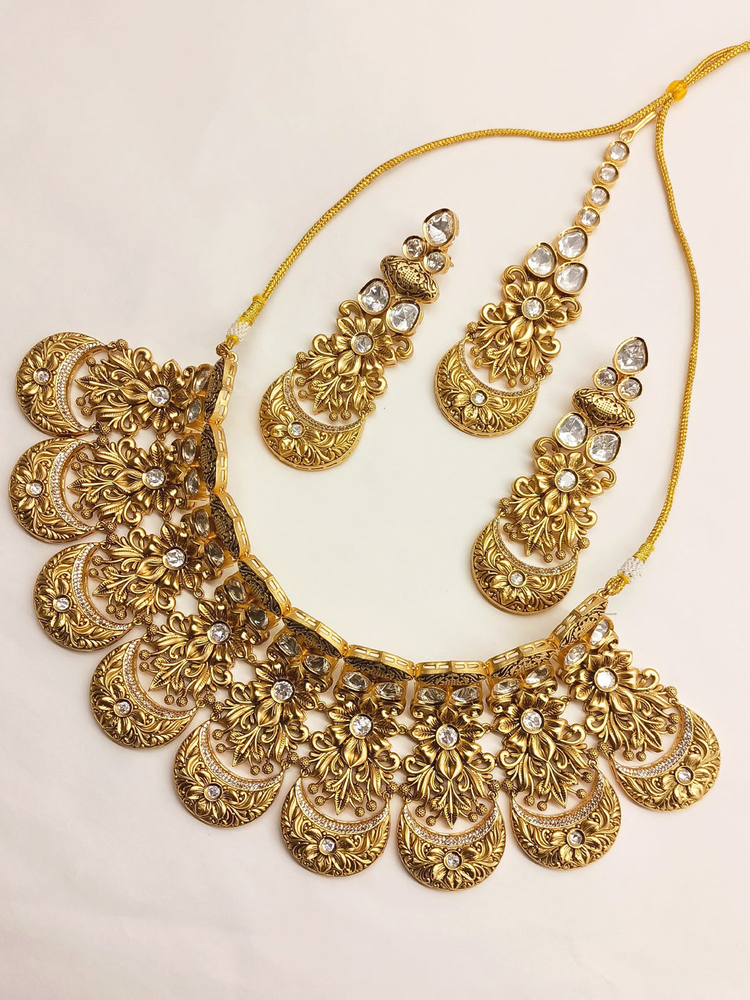 Aadarshini Semi Bridal Kundan Set