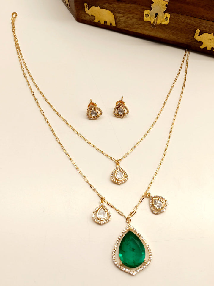 Arah Emerald Double Layerd Kundan Pendant Set