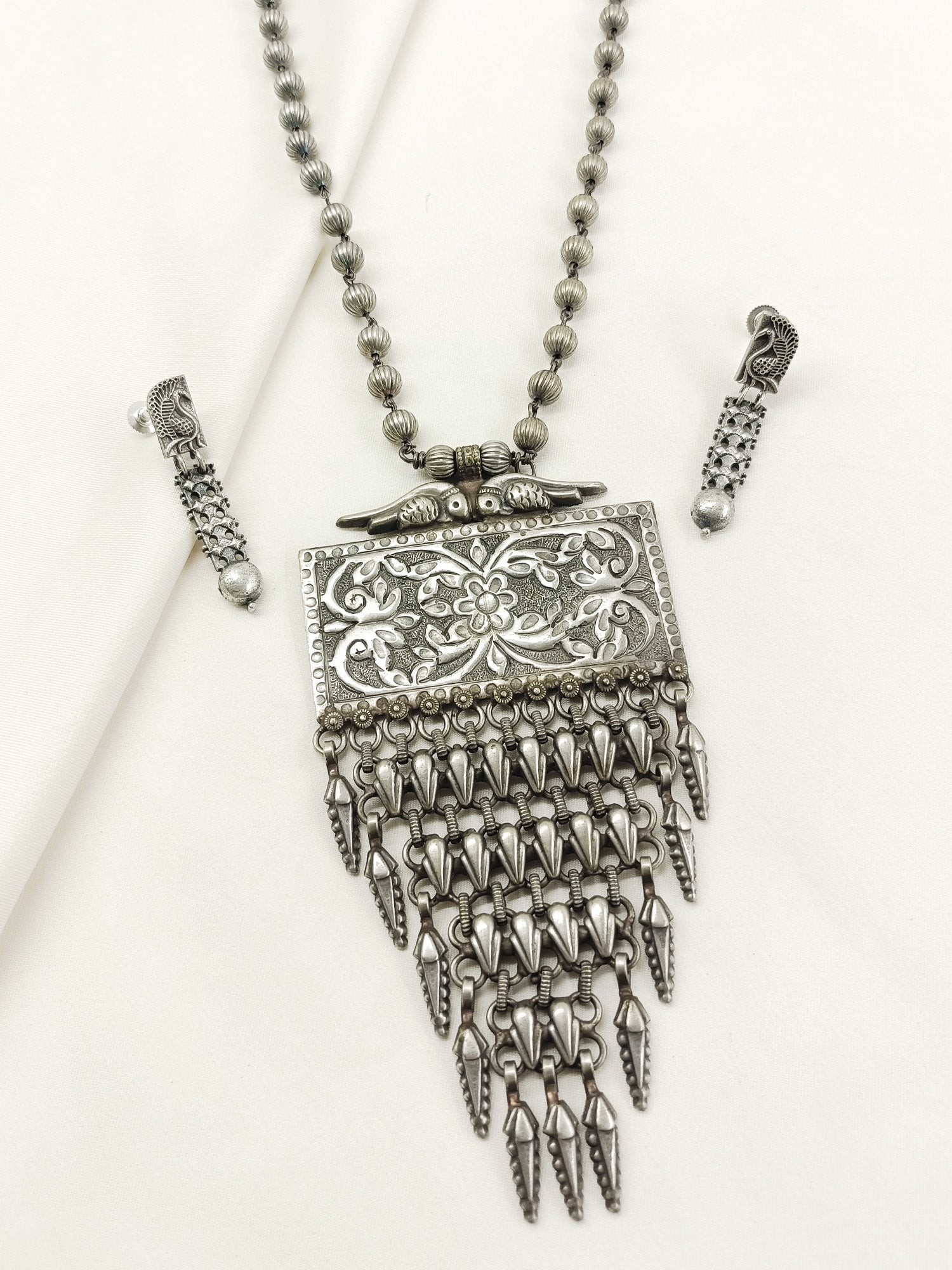 Qaynat Plain Oxidized Necklace Set