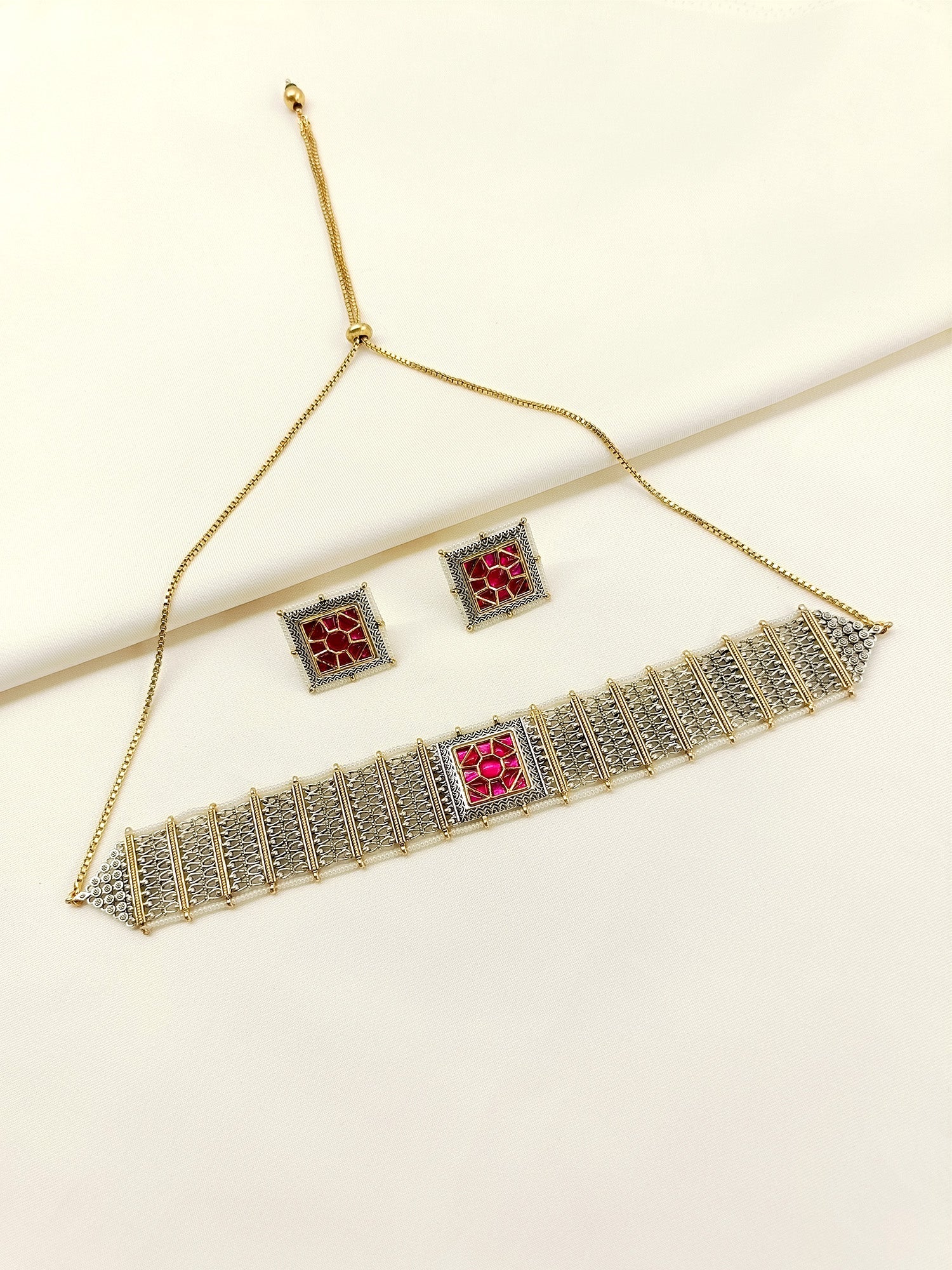 Upwan Ruby Boutique Choker Set