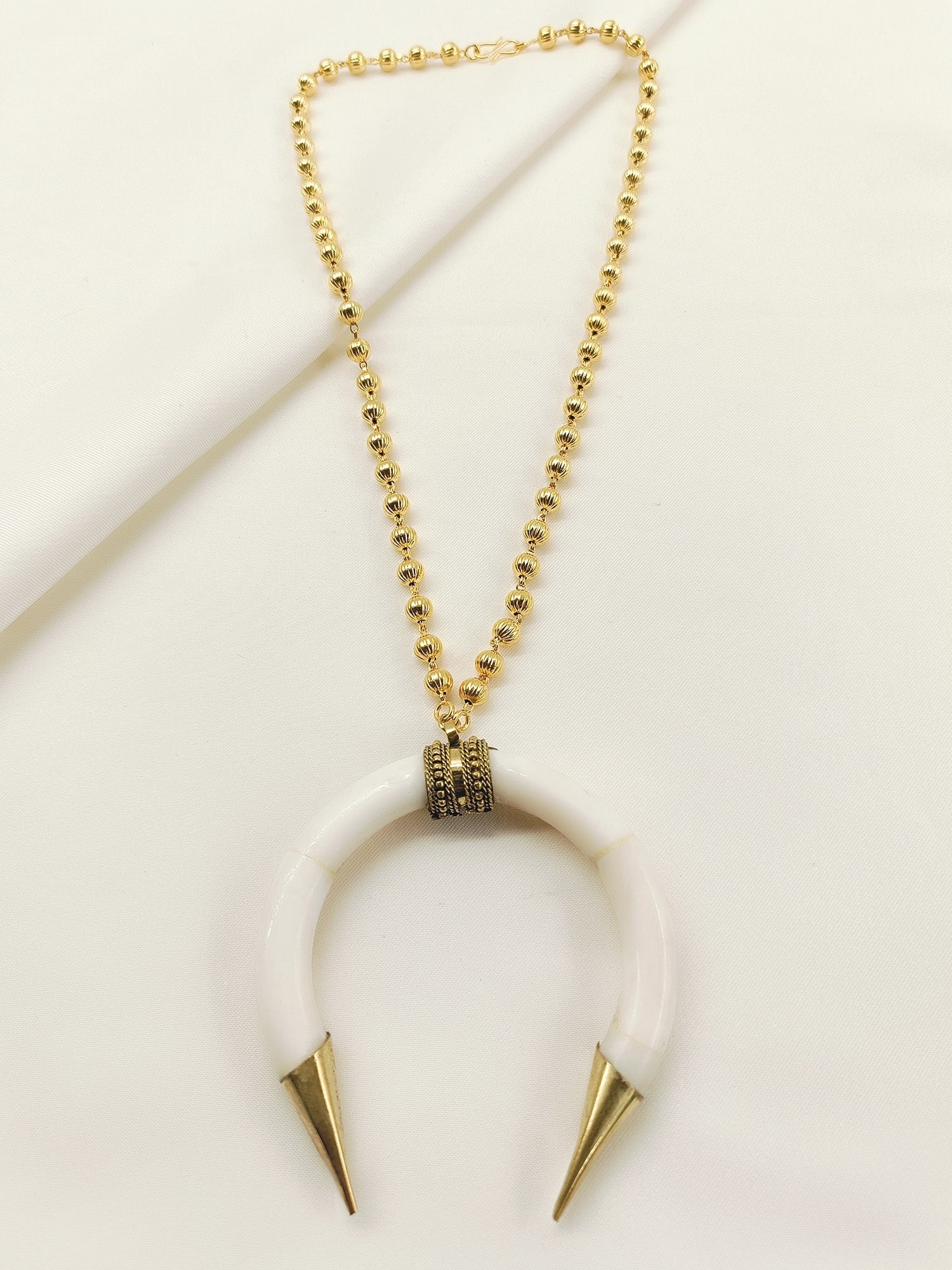 Agastya White Bone Neckpiece
