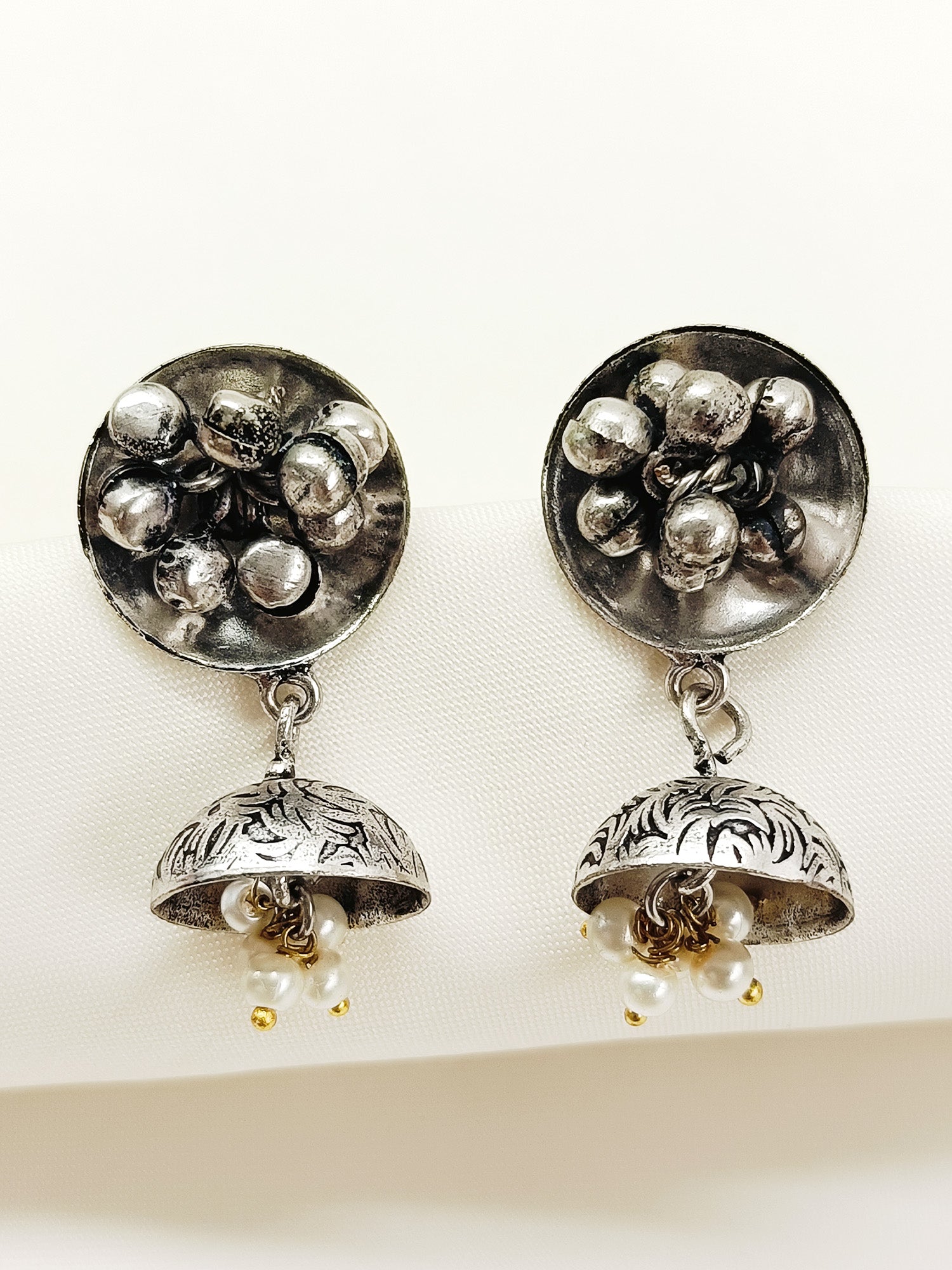 Vidisha Plain Oxidized Jhumki
