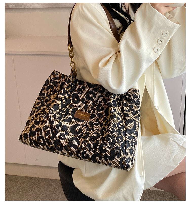 Women‘s Vintage Leopard Print Commuter Tote Spacious Work-to-Weekend Shoulder Bag