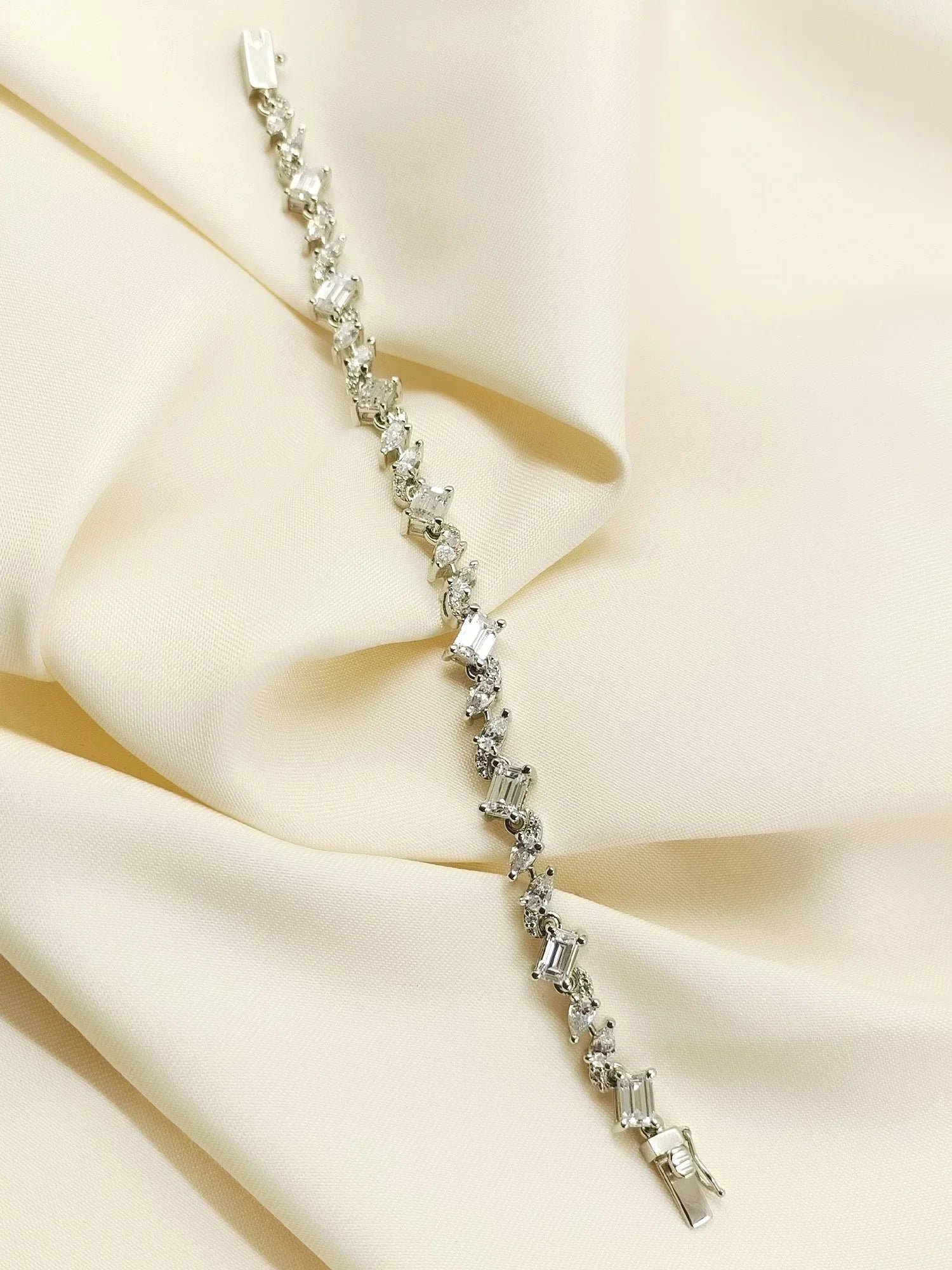 Devina White 92.5 Silver American Diamond Bracelet