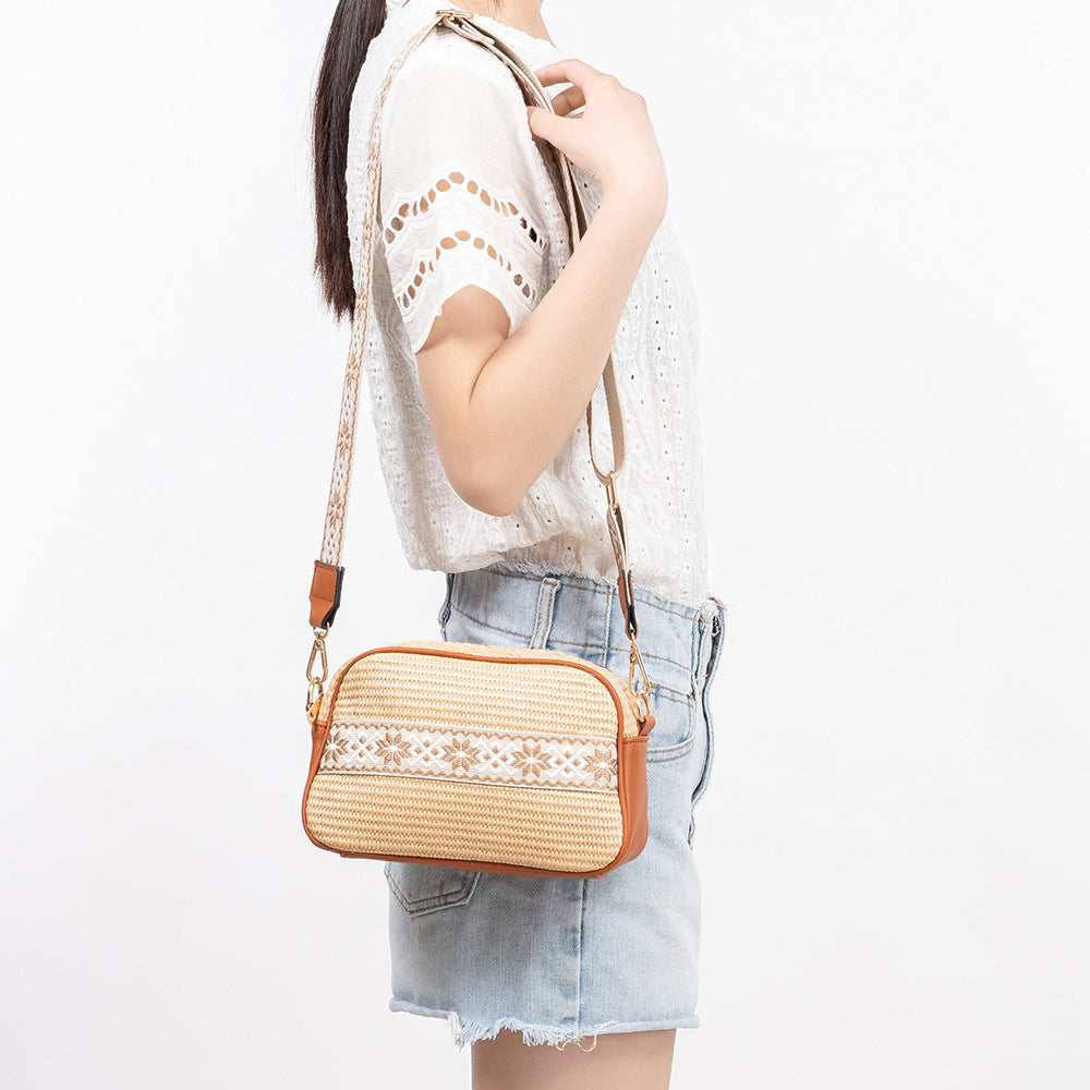 Auma | Crossbody Bag  - By Qivii
