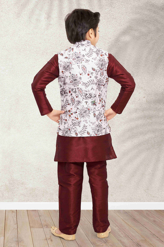 Boy's Off White Banarasi Silk Digital Printed Jacket Set