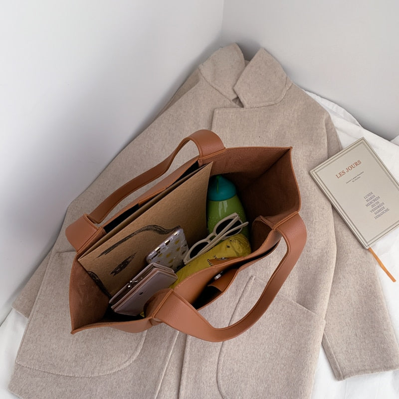 Galya | Tote Bag  - By Qivii
