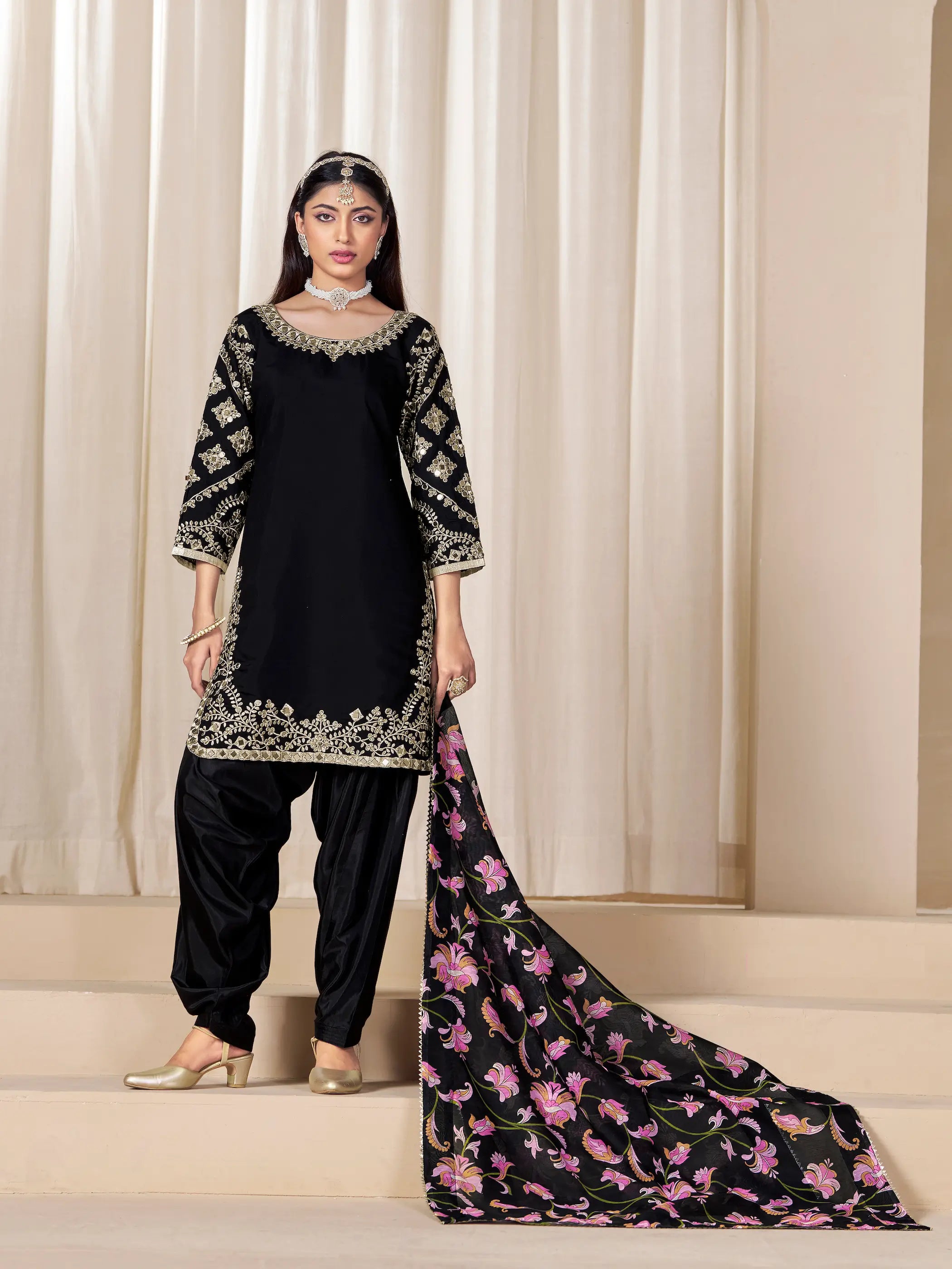 Black Roman Silk Embroidery Work Salwar Suit - qivii
