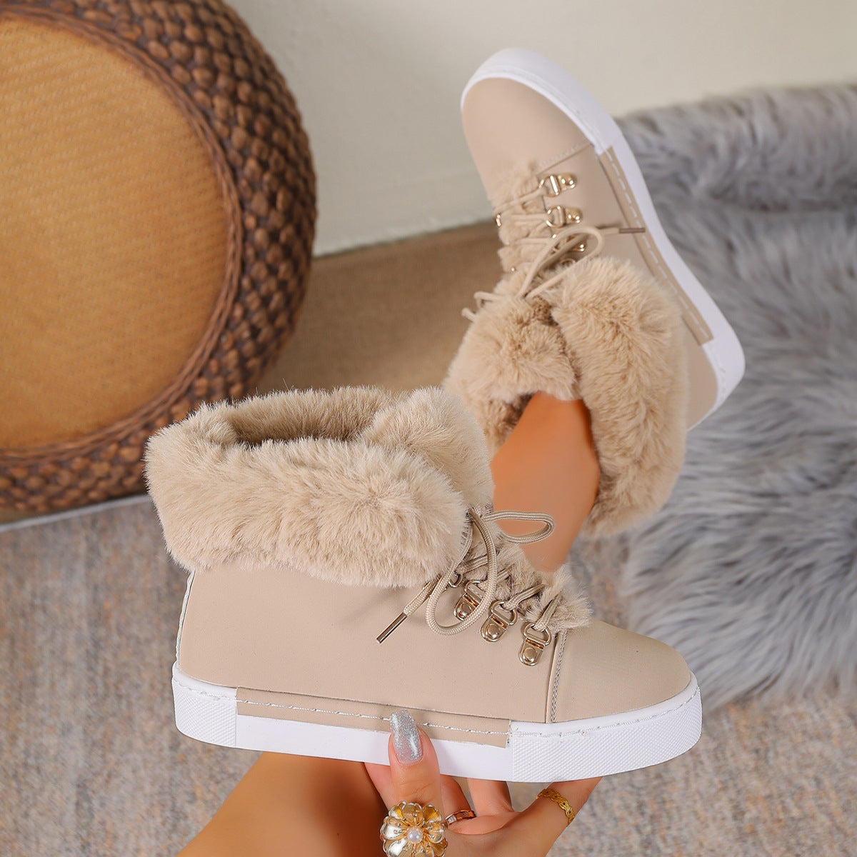 Women's Heritage Plush Snow Boot - Platform Winter Boots with Faux Fur Lining & Classic Lace-Up Design (US 5-10.5)