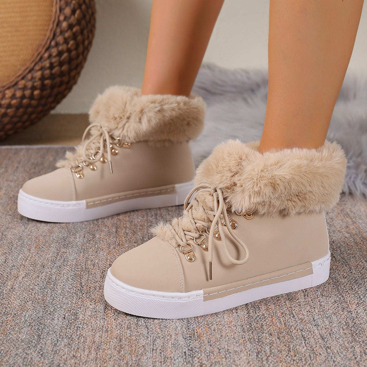 Women's Heritage Plush Snow Boot - Platform Winter Boots with Faux Fur Lining & Classic Lace-Up Design (US 5-10.5)