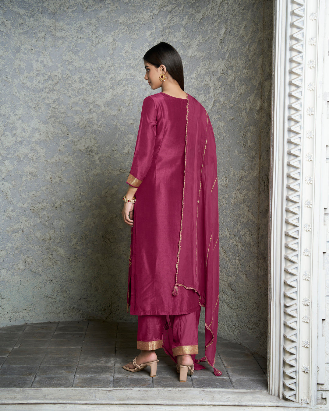 Light Wine Purple Dola Silk Kurta . Paired with Santoon Straight Pants and Organza Dupatta