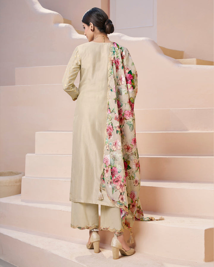 Cream Dola Silk Kurta. Paired with Santoon Straight Pants and Organza Scalloped Dupatta