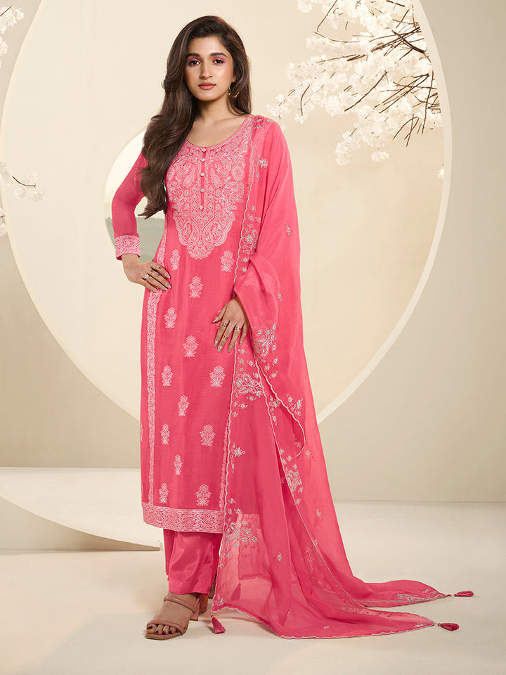 Pink Muslin Jacquard Kurta Suit Set with Handcrafted Buttons by Qivii