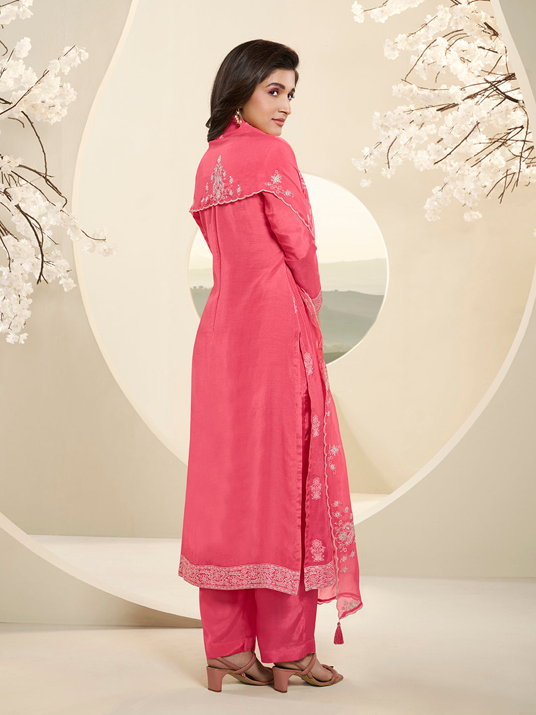 Pink Muslin Jacquard Kurta Suit Set with Handcrafted Buttons by Qivii