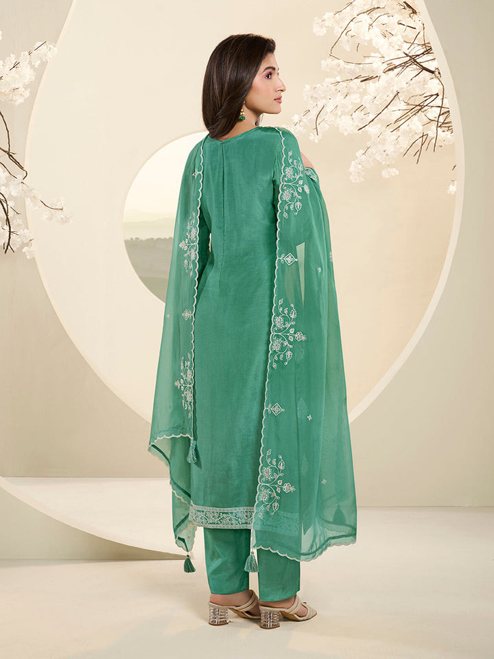 Green Muslin Jacquard Kurta Suit Set with Handcrafted Buttons by Qivii