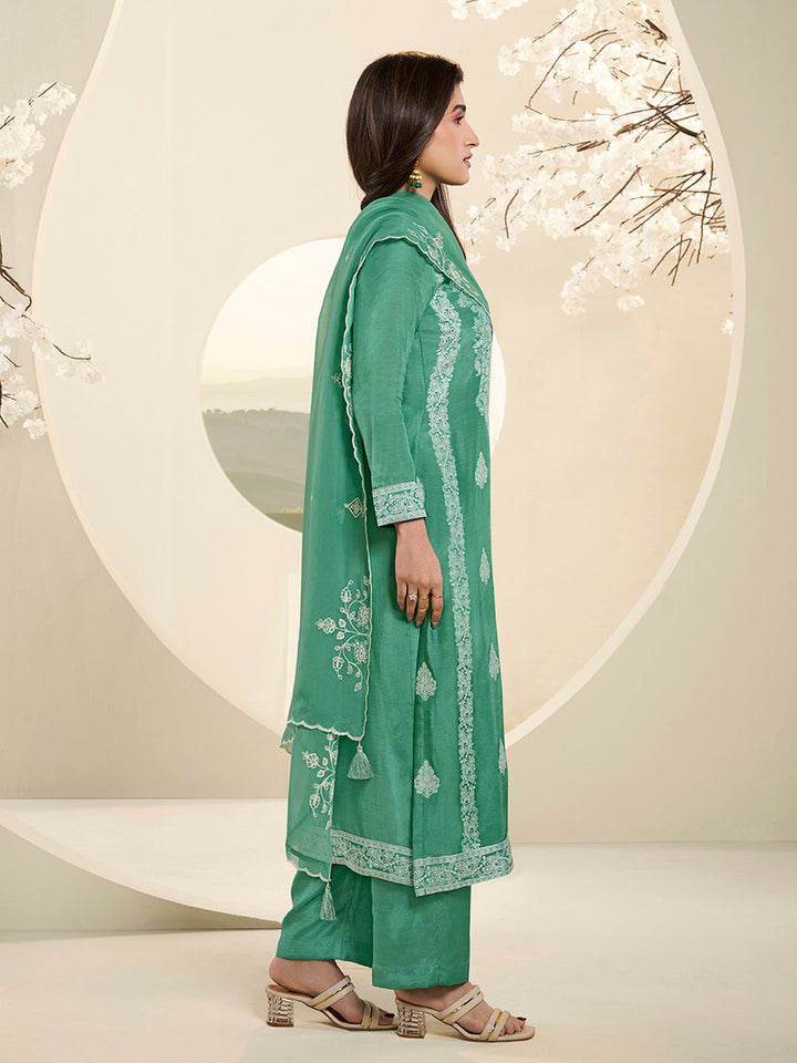 Green Muslin Jacquard Kurta Suit Set with Handcrafted Buttons by Qivii