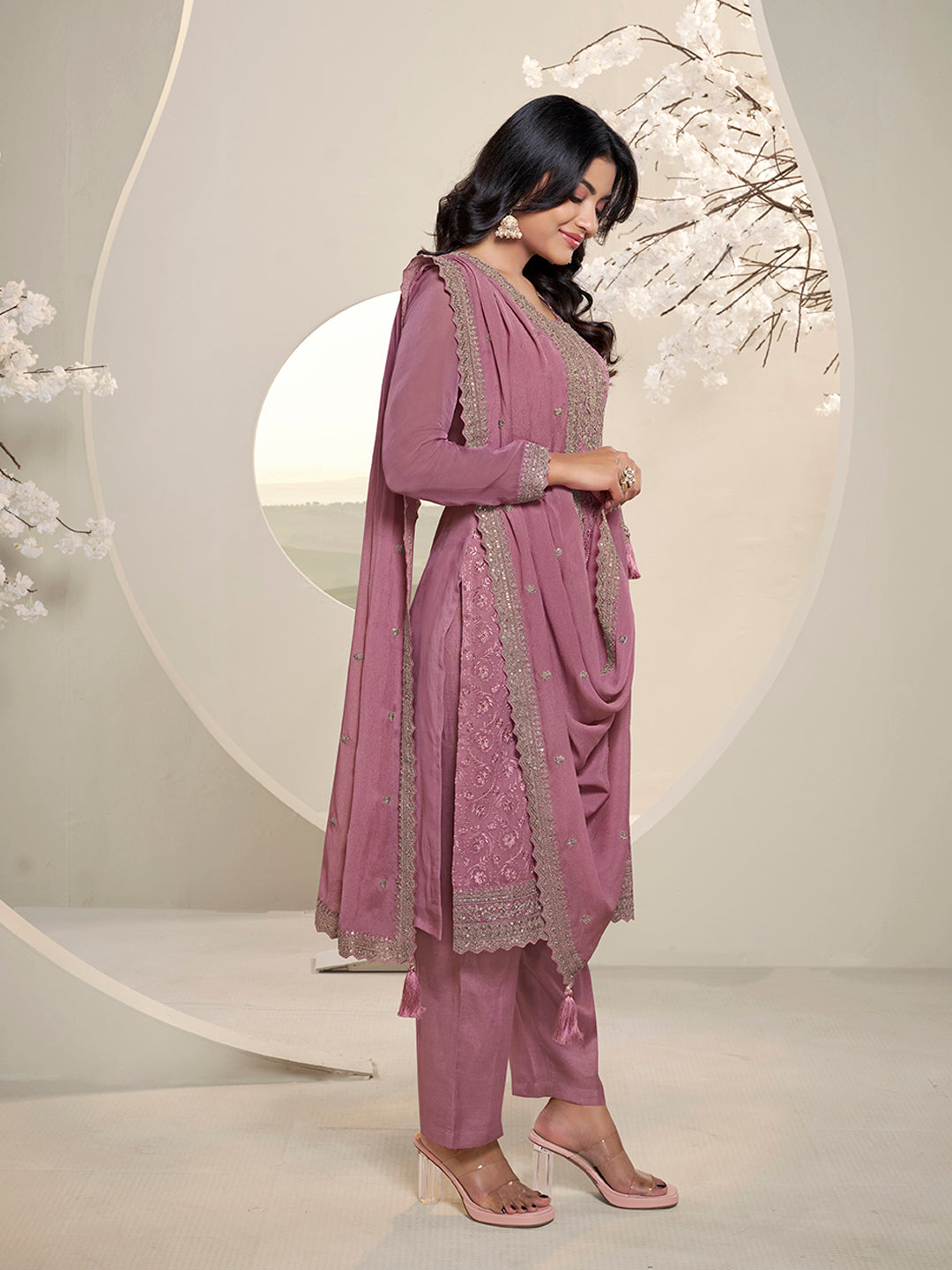 Pink Floral Pattern Schiffli Thread and Sequins Embroidery Kurta Suit Set by Qivii