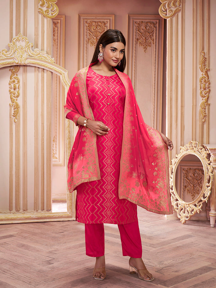 Reddish Pink Dola Silk Kurta with Santoon Trouser and Dola Jacquard Dupatta .