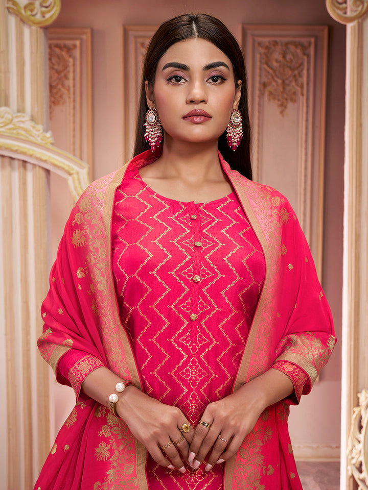 Red Zari Jacquard Kurta Suit Set by Qivii