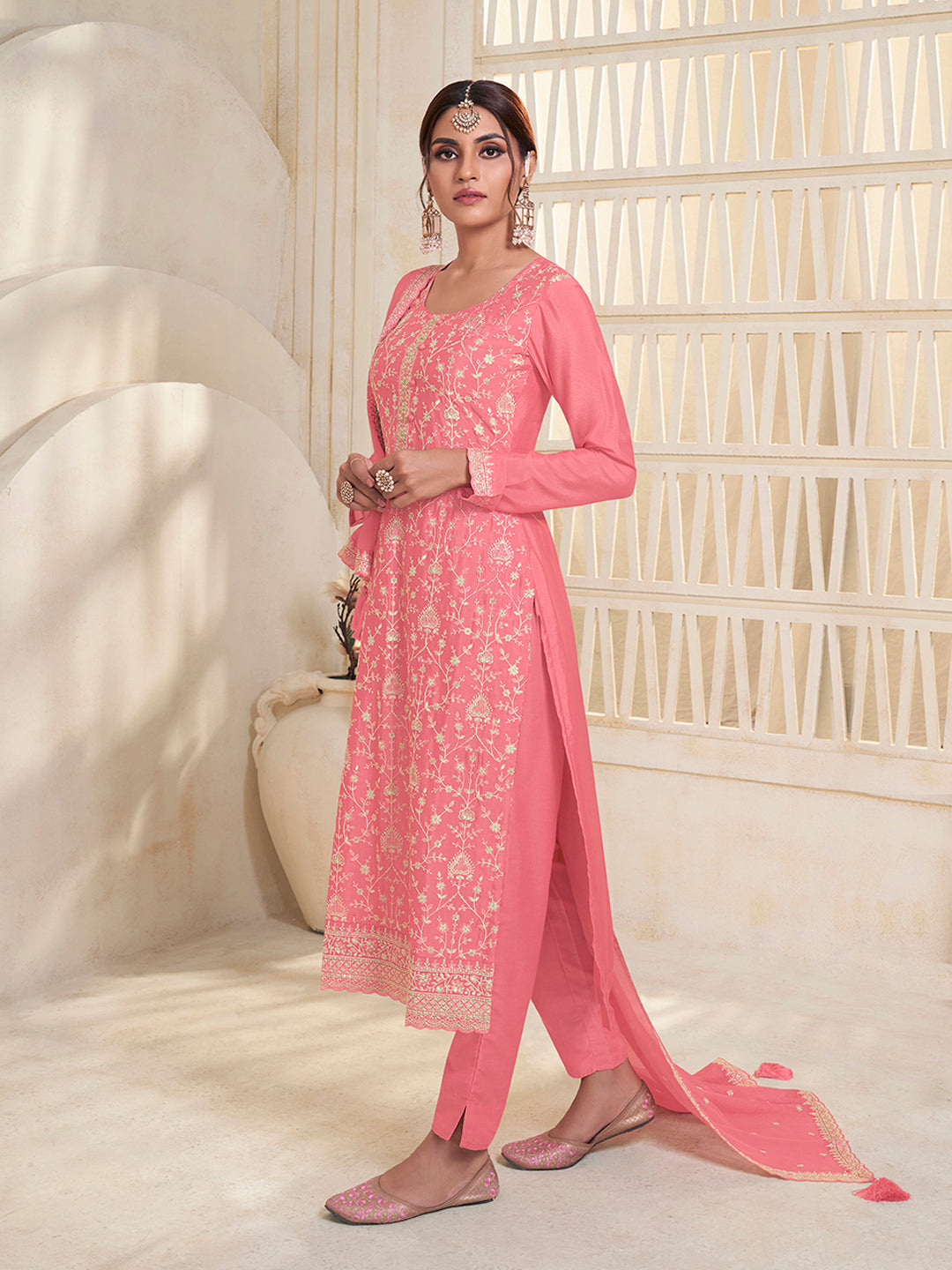 Peach White Thread Embroidered Kurta Suit Set Suit Set by Qivii