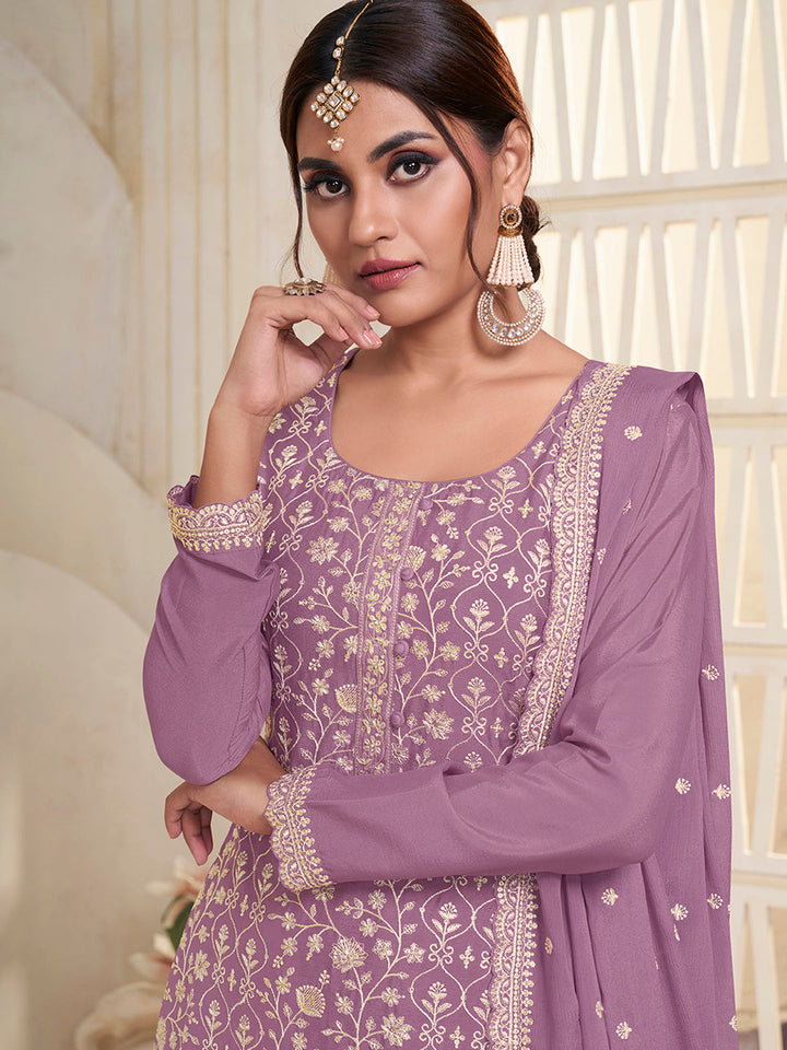 Lavender White Thread Embroidered Kurta Suit Set by Qivii