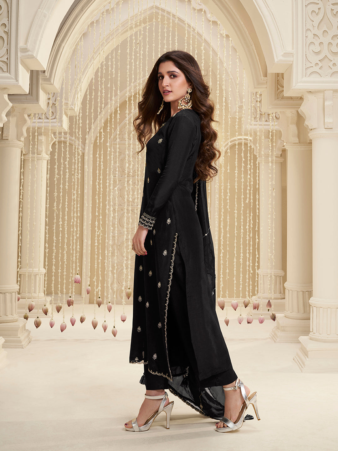 Black Cutwork Neckline Dola Silk Kurta Suit Set with Floral Aplique Dupatta by Qivii