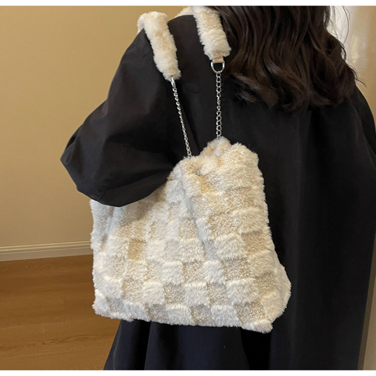 Women's Large-Capacity Plush Handbag | Trendy Quilted Chain Shoulder Bag with Patchwork Design