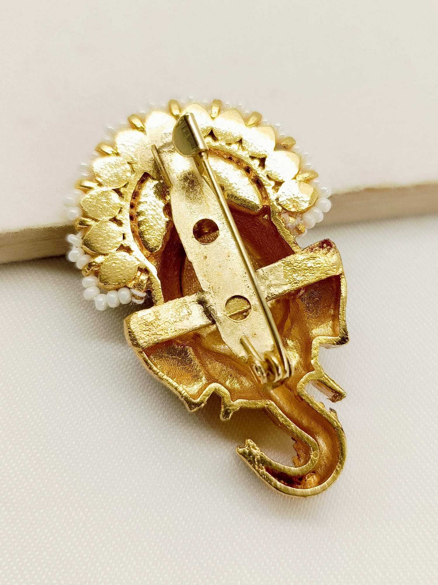 Dhuni Multi Colour Ganesh Ji Brooch