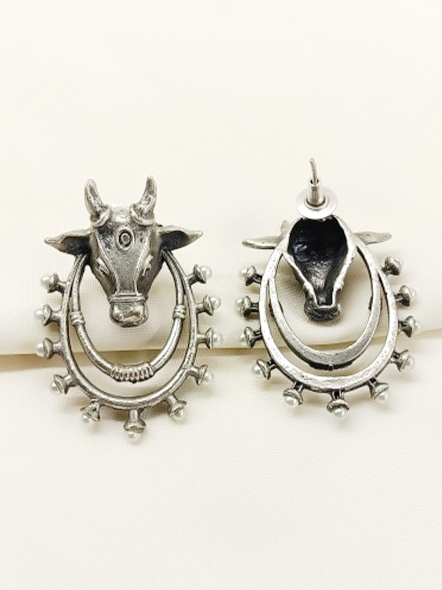 Chayana Plain Oxidized Earring