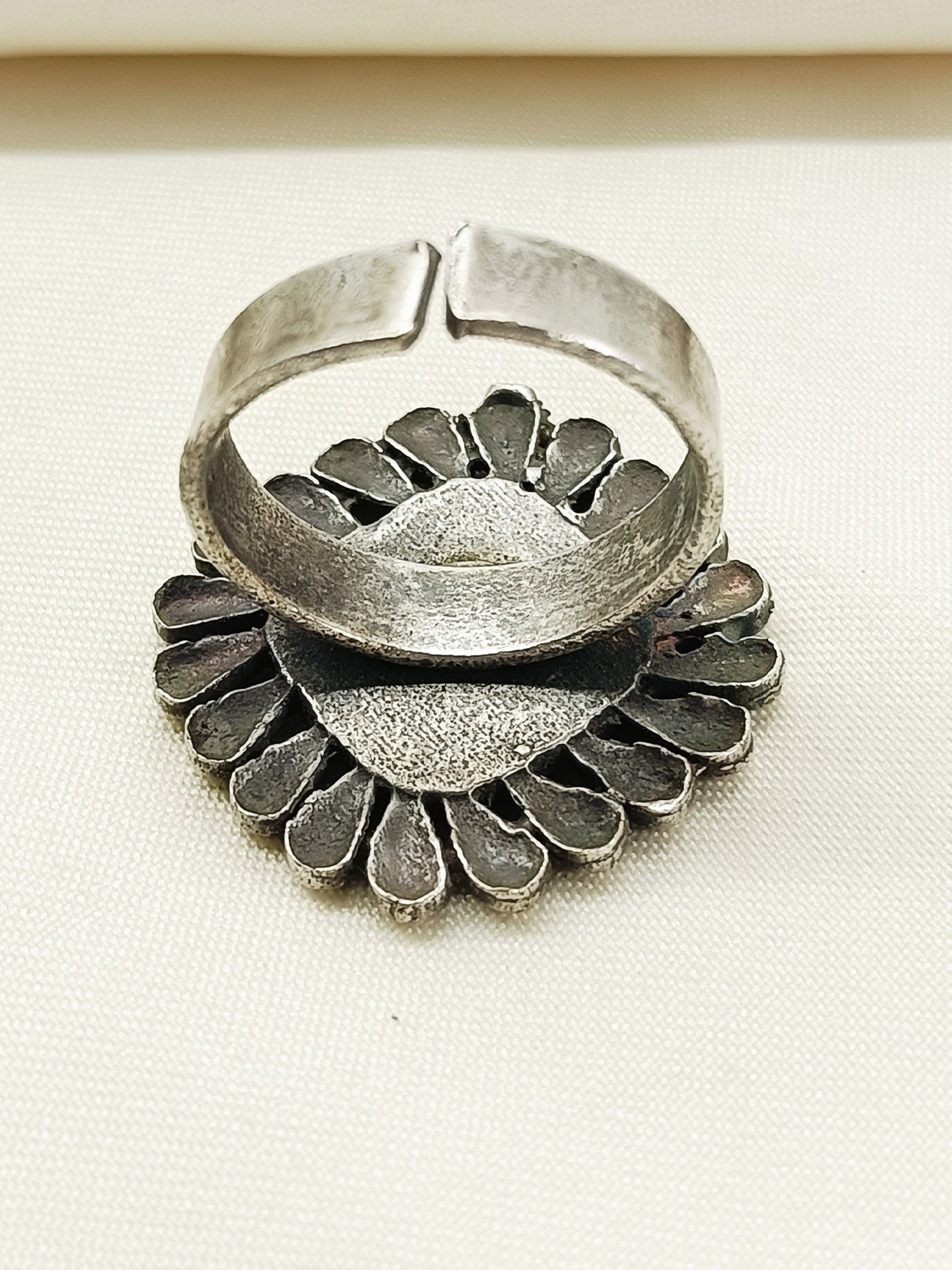 Ryka Plain Oxidized Finger Ring