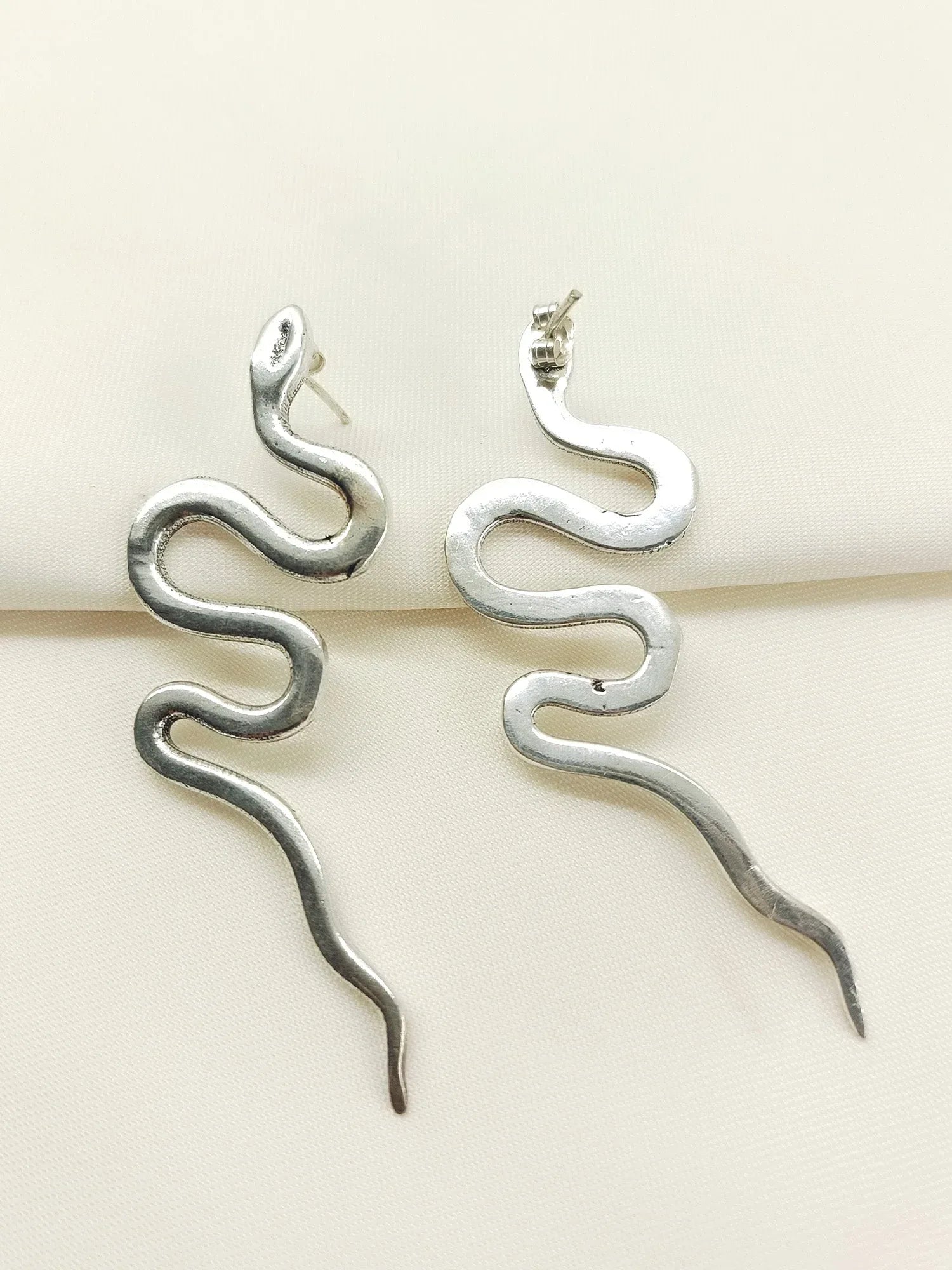Zilpah Silver Western Earrings