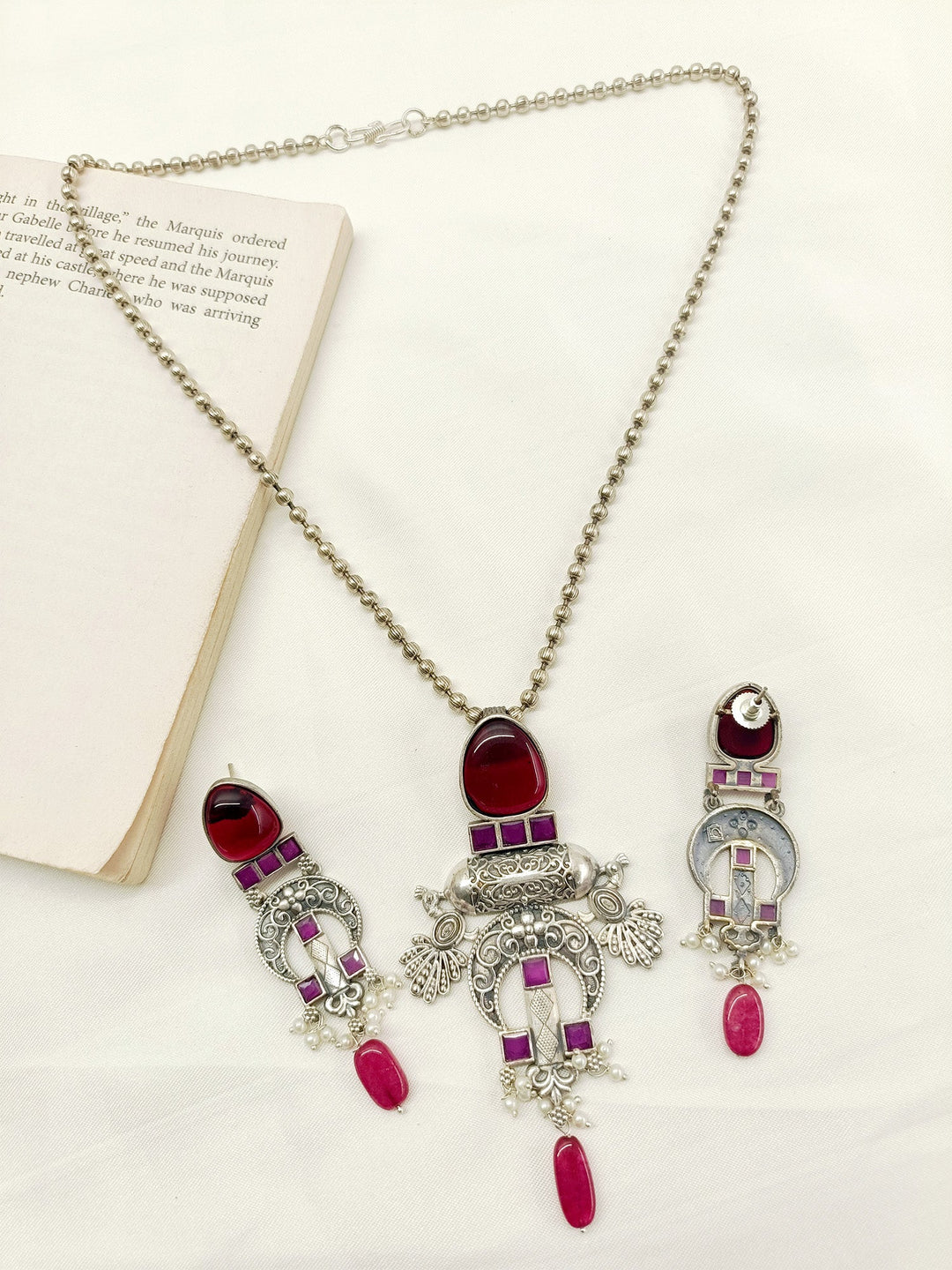 Urmi Maroon Oxidized Pendant Set