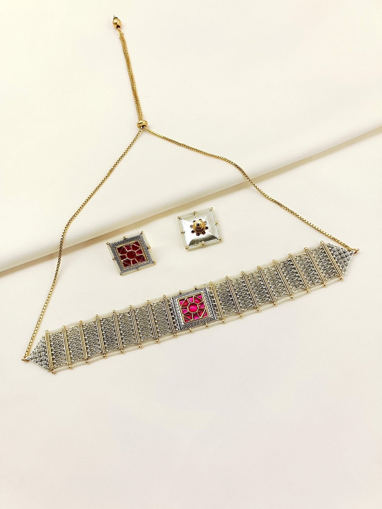 Upwan Ruby Boutique Choker Set