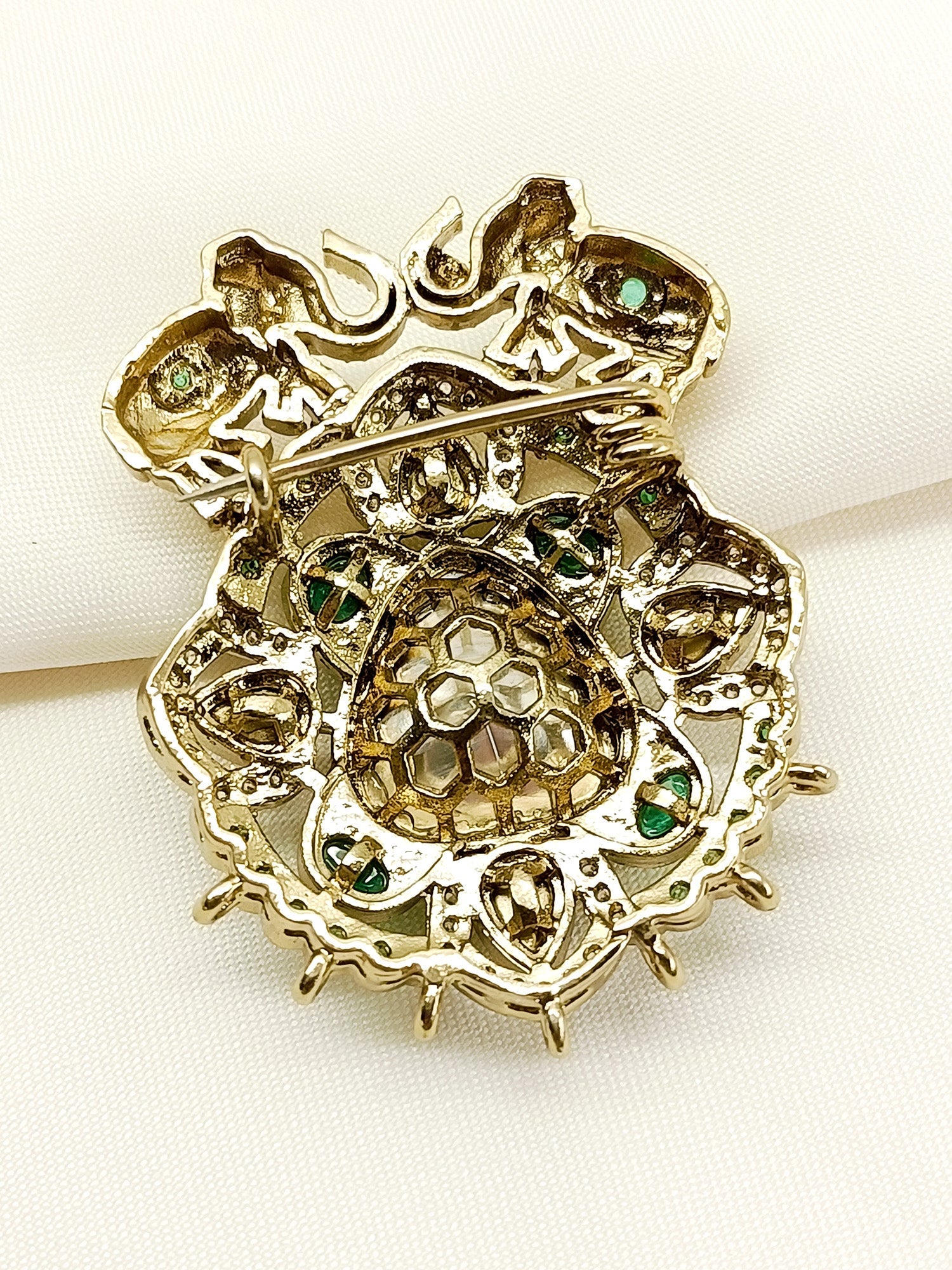 Kabir Green Men's Brooch