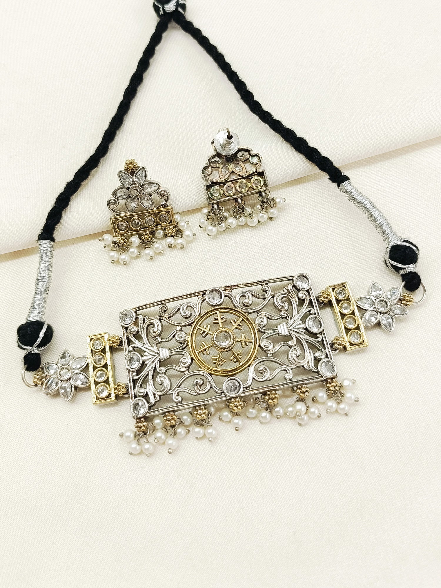 Nouf White Oxidized Choker Set