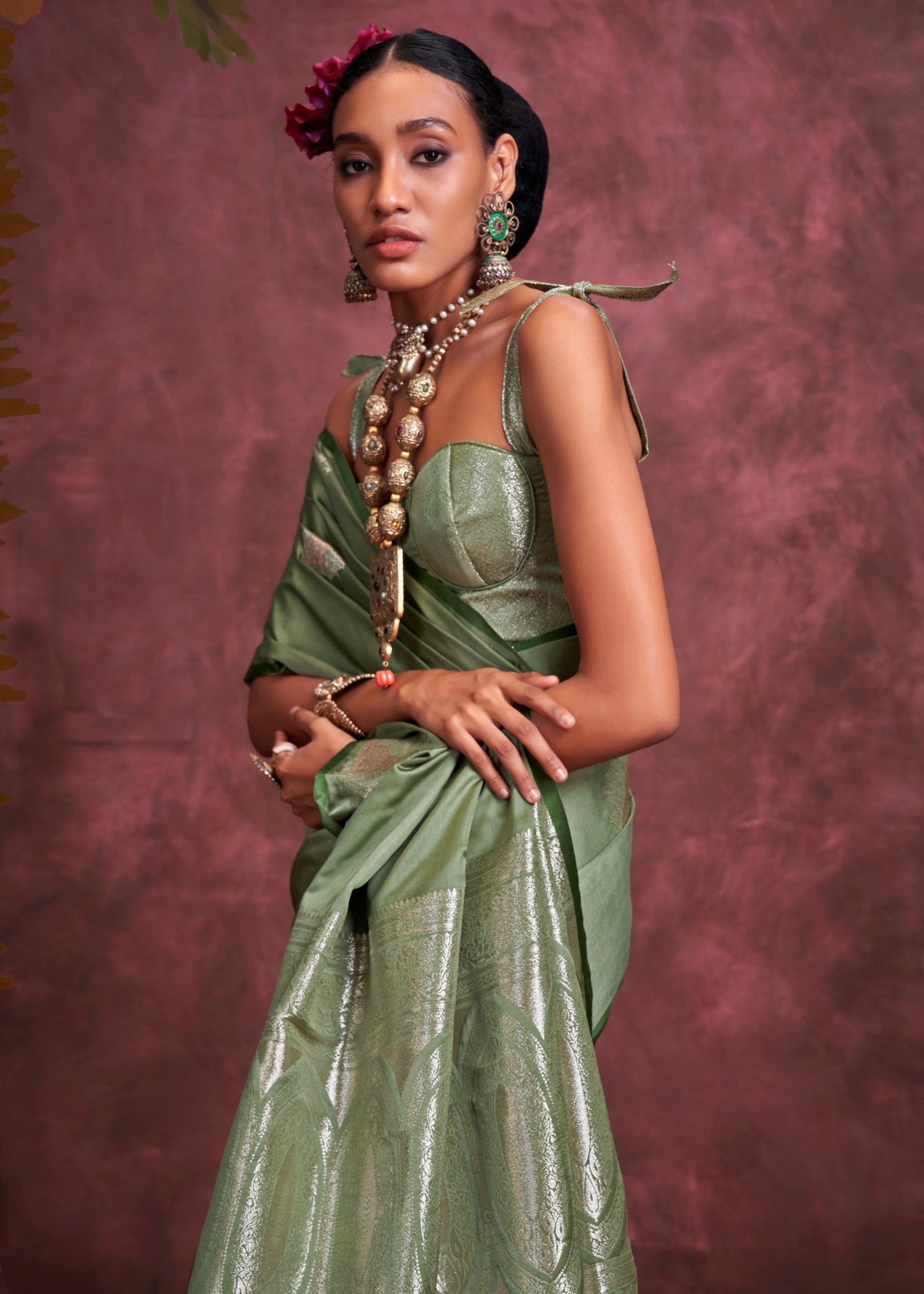 Kelly Green Handloom Weaving Satin - Banarasi Zari Saree - qivii